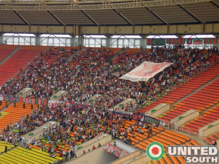 Filename=spartak_LOKO_07_(3).jpg
Filesize=250KiB
Dimensions=900x675
Date added=Feb 06, 2009 spartak_LOKO_07_(3).jpg