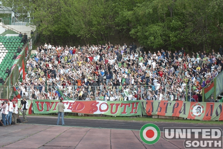 Filename=DSC_1521.jpg
Filesize=368KiB
Dimensions=800x536
Date added=May 10, 2009 DSC_1521.jpg