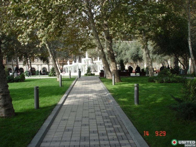 Filename=New0005.JPG
Filesize=485KiB
Dimensions=800x600
Date added=Oct 26, 2009 New0005.JPG