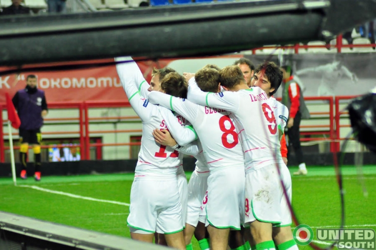 lokomotiv-aek2011_(12).jpg