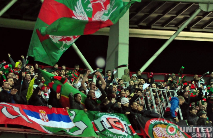 lokomotiv-aek2011_(13).jpg