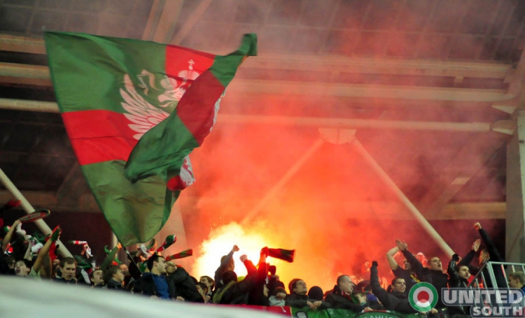 lokomotiv-aek2011_(25).jpg