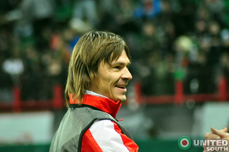 lokomotiv-aek2011_(3).jpg