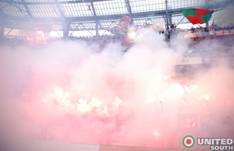 Filename=lokomotiv-spartak11-12_(25).JPG
Filesize=49KiB
Dimensions=900x582
Date added=May 13, 2012 lokomotiv-spartak11-12_(25).JPG