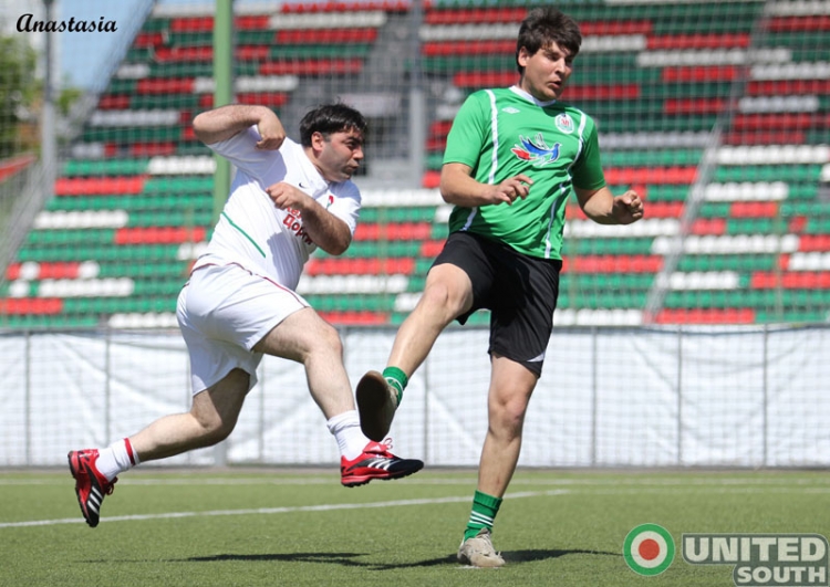 Filename=veterany_loko-fanaty2011_(32).JPG
Filesize=137KiB
Dimensions=800x567
Date added=Jun 13, 2011 veterany_loko-fanaty2011_(32).JPG