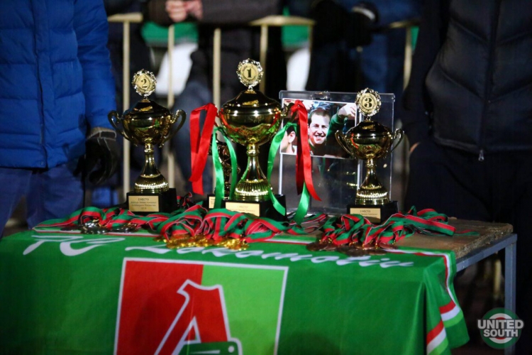 Filename=FinalChampFan-2.jpg
Filesize=243KiB
Dimensions=1200x801
Date added=Mar 27, 2018 FinalChampFan-2.jpg