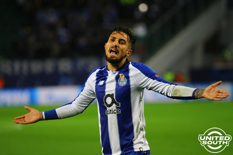 Filename=Lokomotiv-Porto_18-19_283429.jpg
Filesize=689KiB
Dimensions=1200x800
Date added=Nov 19, 2018 Lokomotiv-Porto_18-19_283429.jpg
