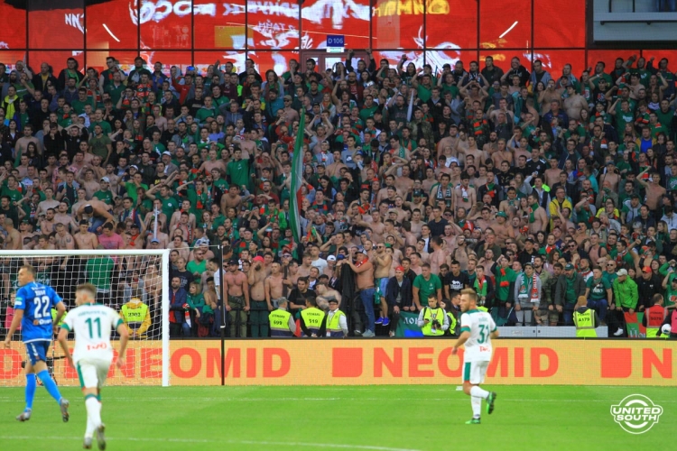 Filename=Zenit-Lokomotiv-217.jpg
Filesize=245KiB
Dimensions=1200x800
Date added=Jul 09, 2019 Zenit-Lokomotiv-217.jpg