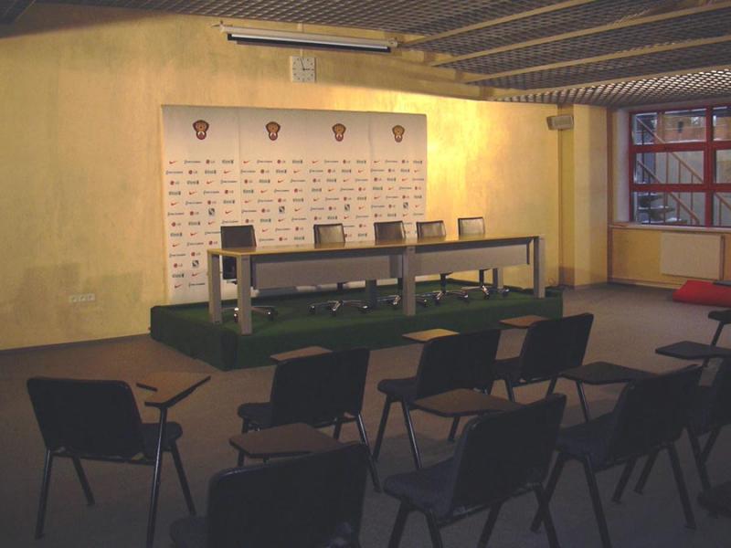 nash_stadion19.jpg